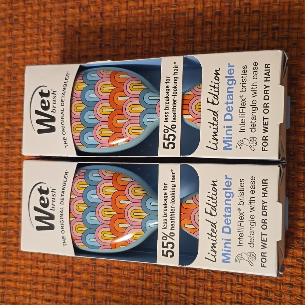 WET BRUSH BRAND ORIGINAL MULTI COLORS MINI DETANGLER BRUSHES BUNDLE OF 2